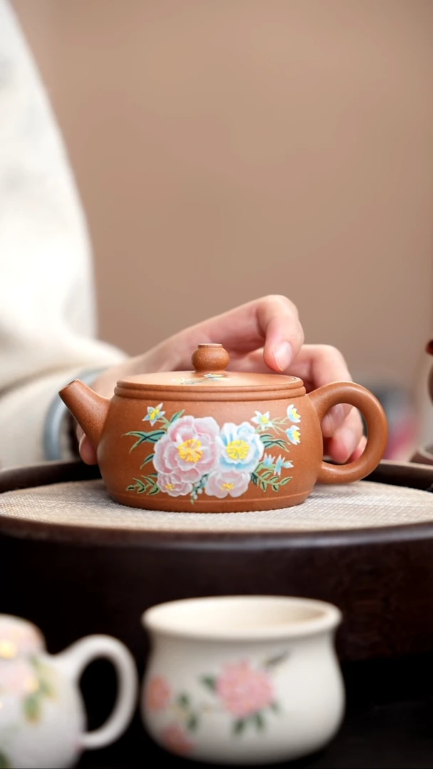 茶壶紫砂金砂段泥石鼓泥绘花