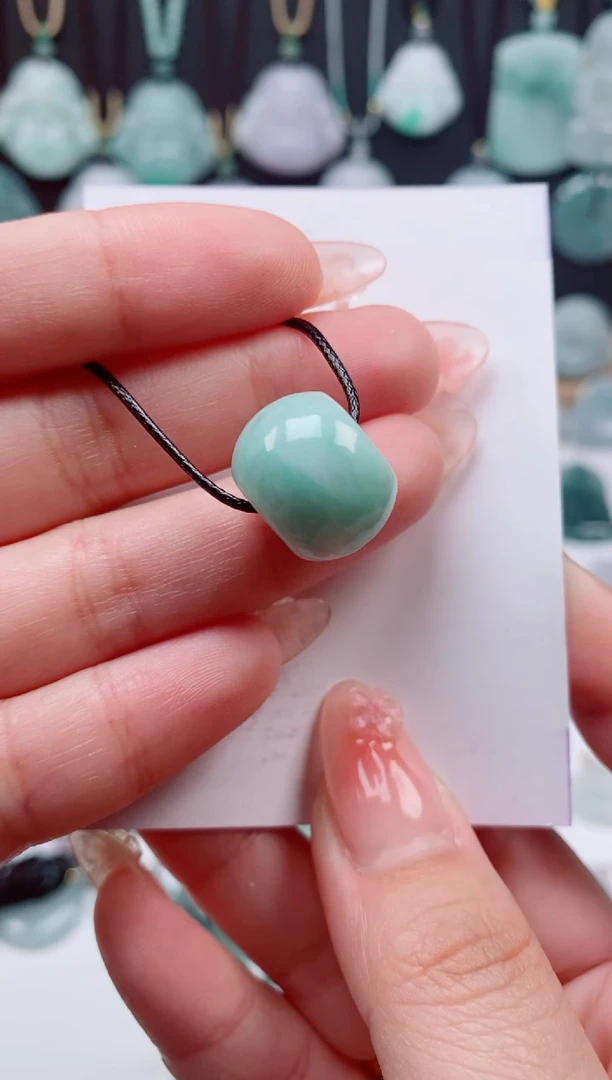 翡翠未镶嵌颈饰天然翡翠