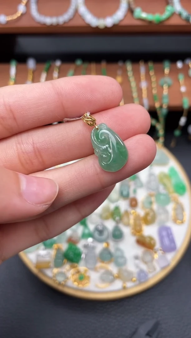 【闪购商品】翡翠吊坠(不含链)18K金镶嵌一个  JK713