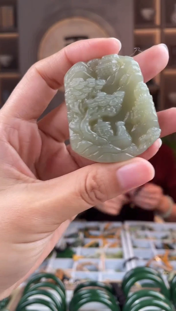 颈饰未镶嵌和田玉拍一发一，拍一发一