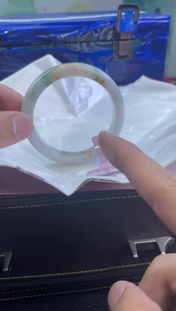 翡翠手镯未镶嵌3翡翠手镯