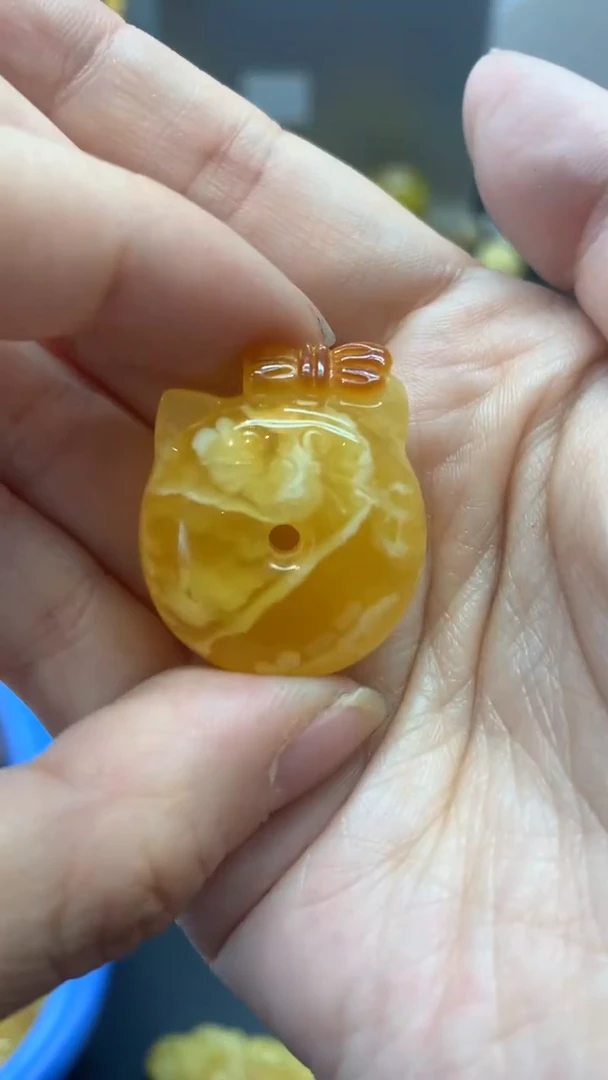 未镶嵌琥珀珠宝奇石1835