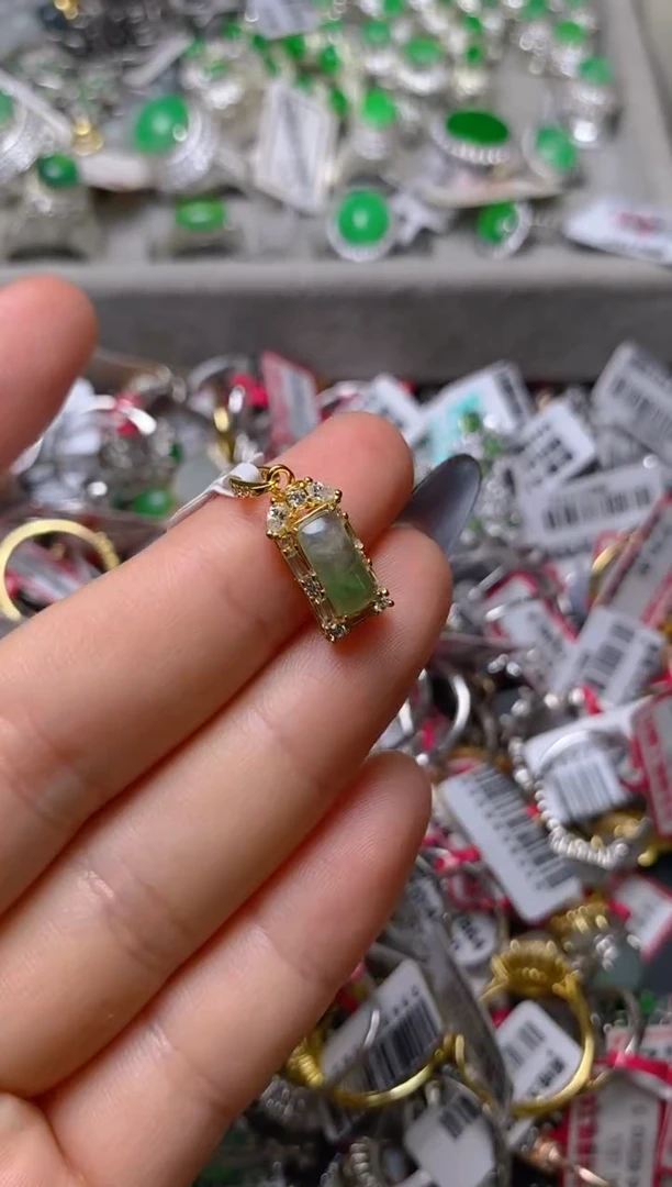 银S925镶嵌戒指翡翠百内无证书