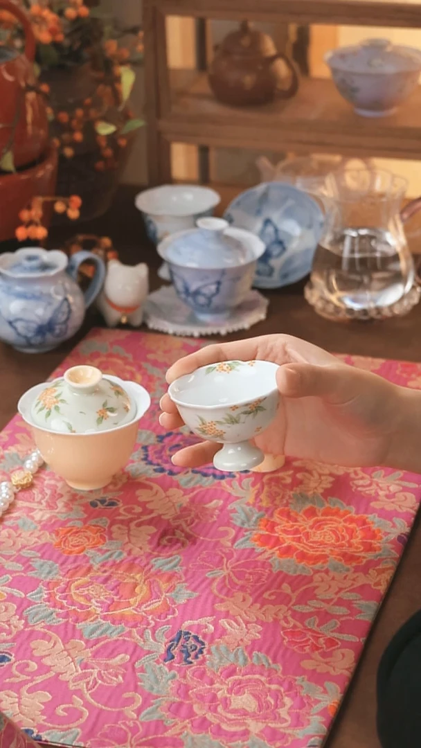 知山志-满陇桂雨-念露高足茶杯（品牌黑盒）