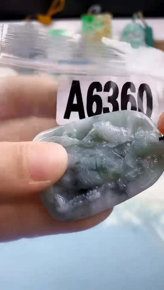 翡翠未镶嵌颈饰天然翡翠吊坠挂件