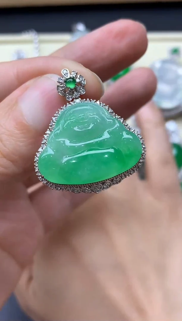 颈饰18K金镶嵌翡翠714-中国好珍宝