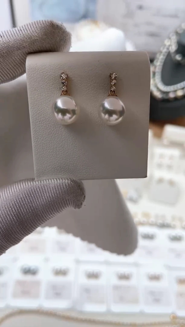 18K金镶嵌耳饰海水珍珠特选天王嫂耳饰8.5-9