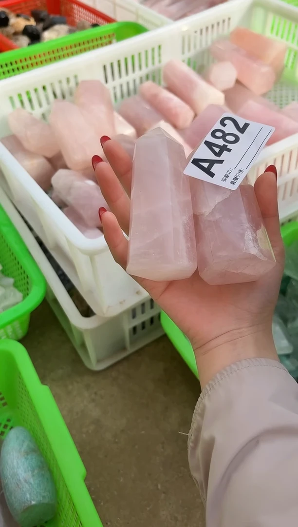 【闪购商品】水晶摆件未镶嵌粉水晶柱子多样性发一个 482