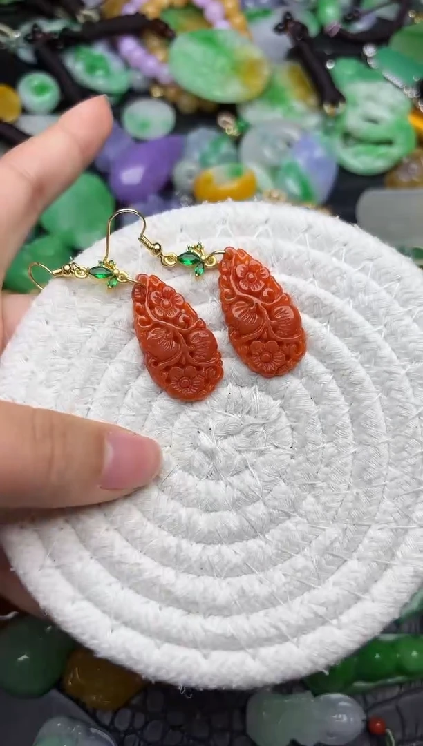 颈饰未镶嵌翡翠缅甸翡翠吊坠