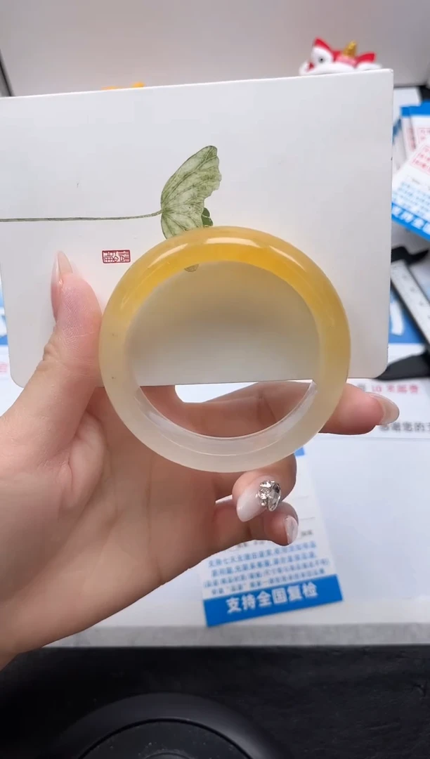 【闪购商品】石英质玉手镯未镶嵌210-55.1