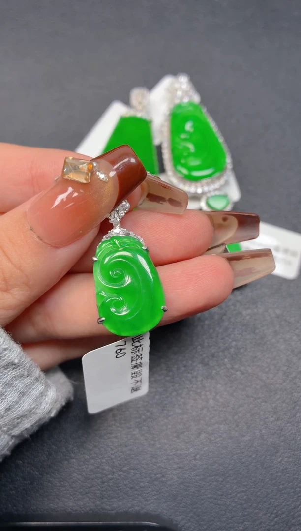 颈饰银S925镶嵌翡翠1