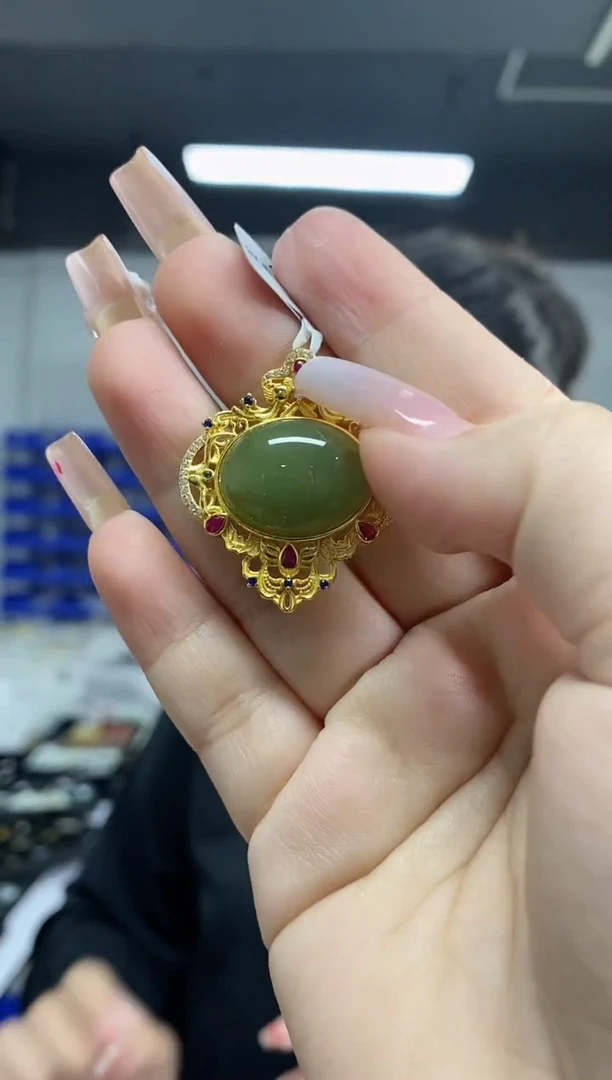 和田玉银S925镶嵌吊坠(不含链)多样性发其一颜色微差