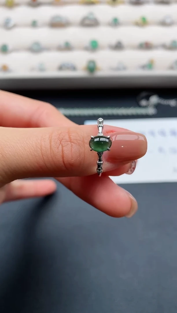 银S925镶嵌戒指翡翠6666666+3