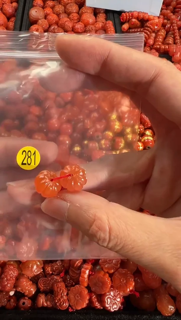 【闪购商品】南红玛瑙颈饰未镶嵌2