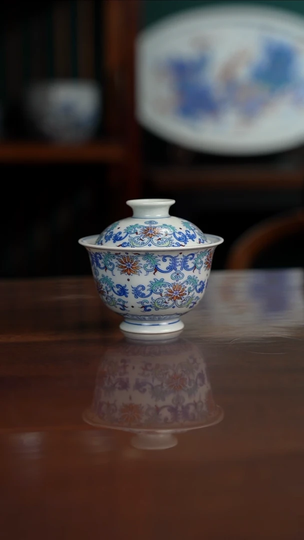 空山明月 新斗彩 缠枝