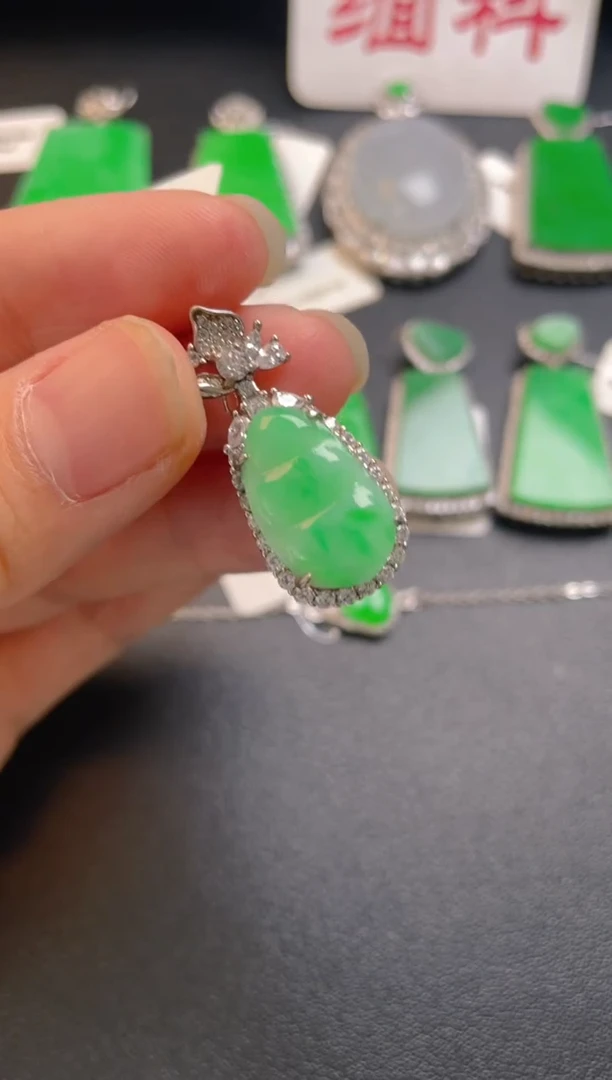 吊坠(不含链)银S925镶嵌翡翠吊坠
