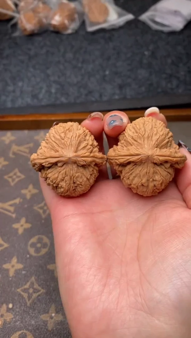 把件文玩核桃B77号44尺南疆石全品