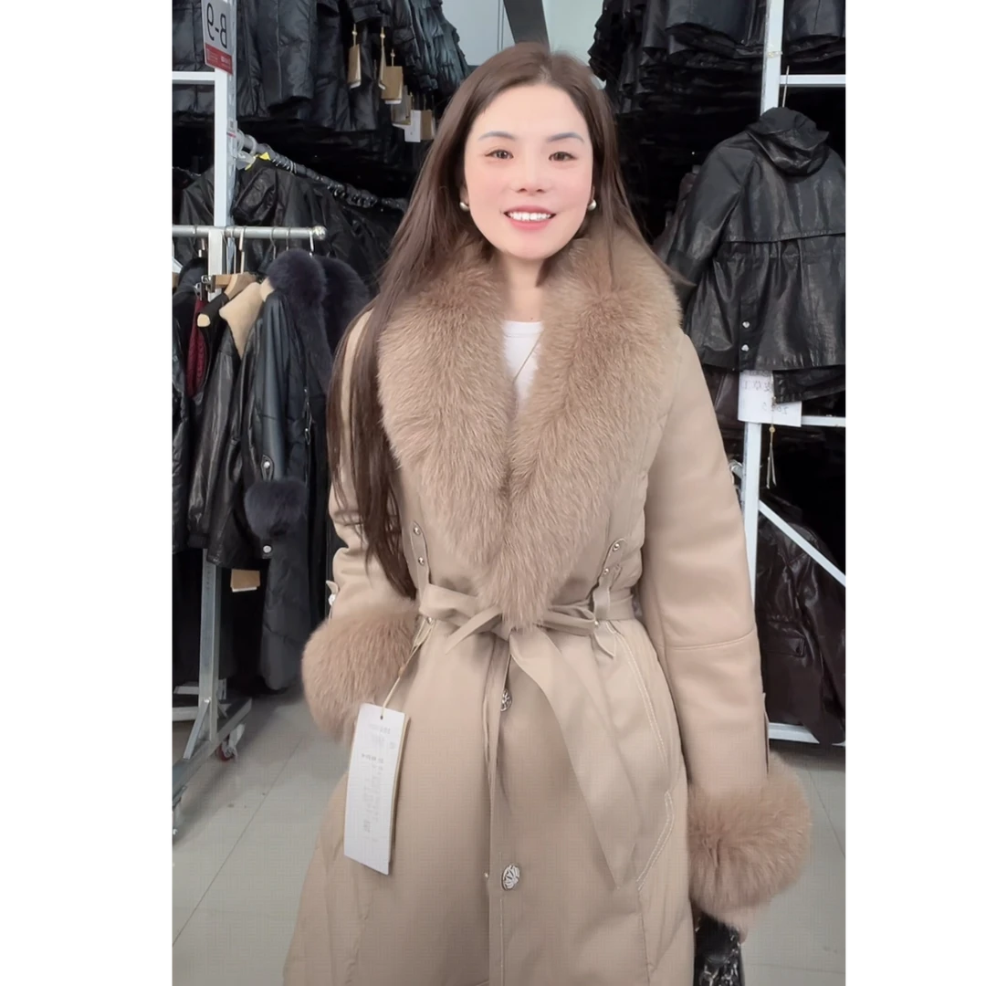 2025时尚女士百搭新款狐狸毛显瘦翻领冬季外套9966