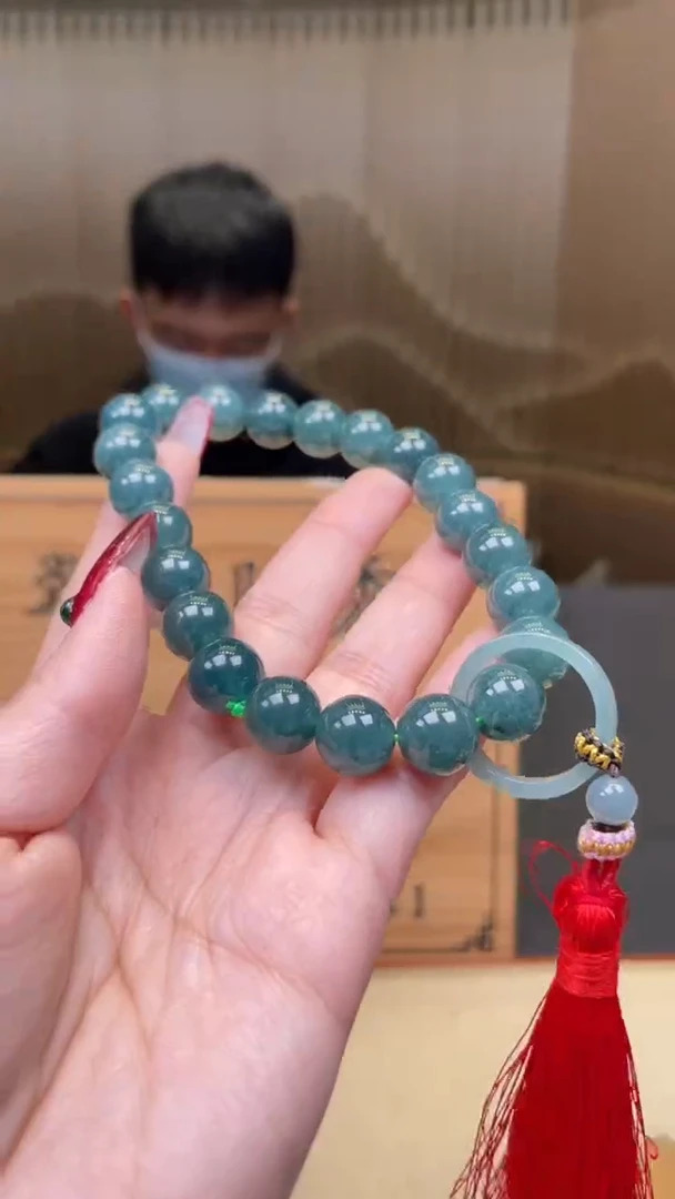 【闪购商品】翡翠颈饰未镶嵌      *A16 (只发一件)