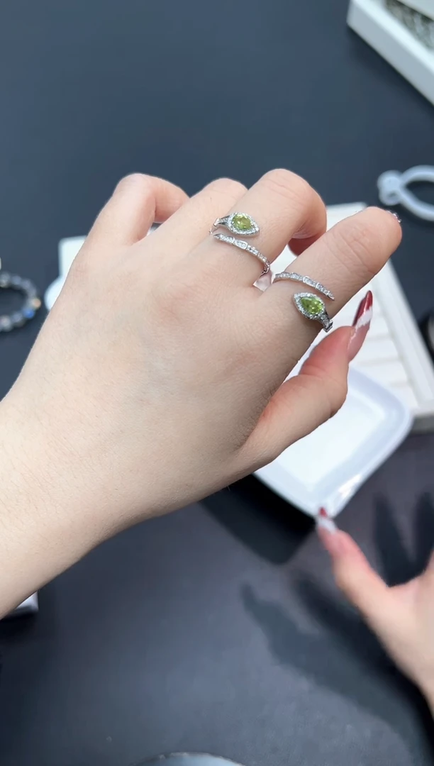 【闪购商品】橄榄石戒指银S925镶嵌70r多样性发其一/1个