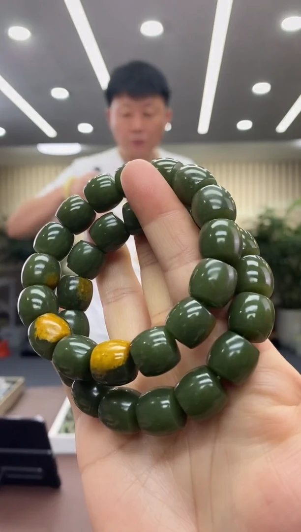 手链未镶嵌透闪石质玉手串多样式发货随机发一