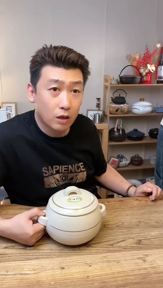 wgslxb三合土锅...........