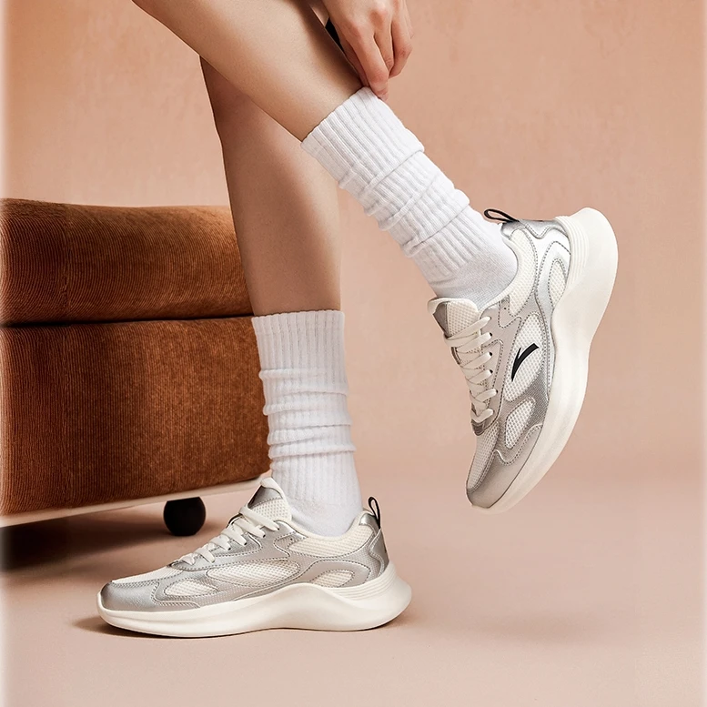 安踏月下丨复古休闲鞋男女2025秋季新款百搭潮流不累脚软底运动鞋