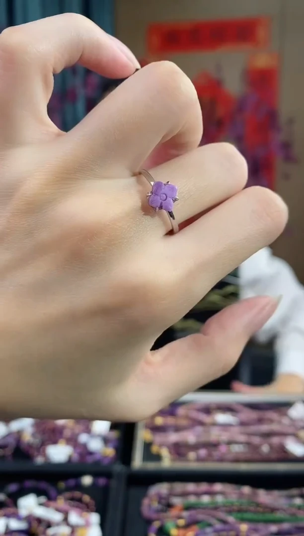 【闪购商品】苏纪石（舒俱来）戒指银S925镶嵌823