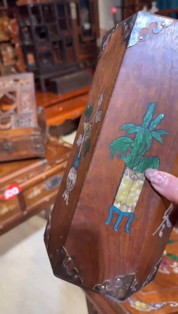 木木头款春夏秋冬高黄笔筒188.888888