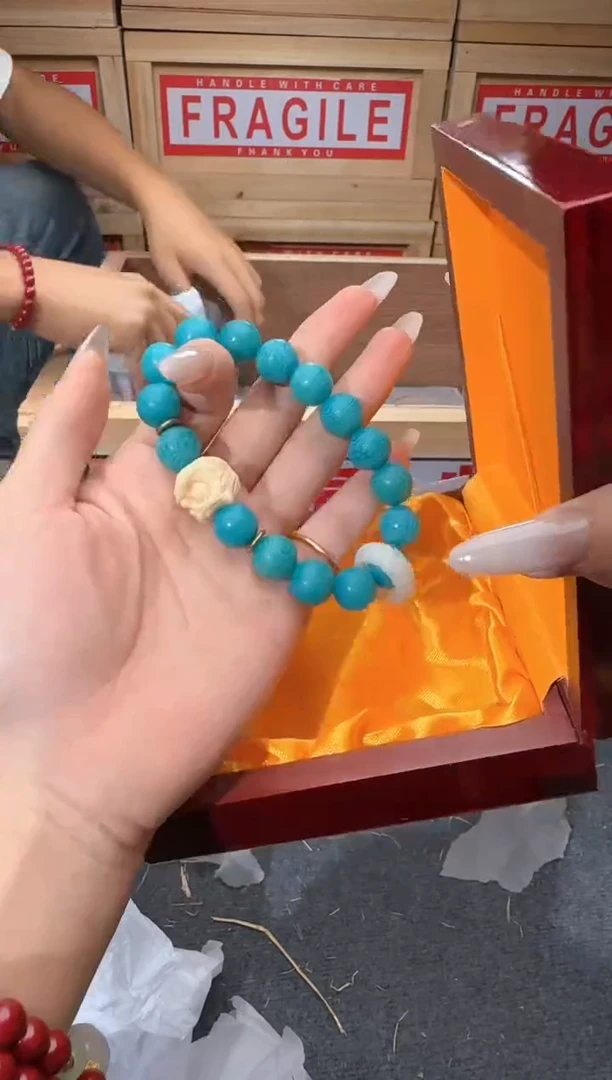 精美手串（无礼盒）
