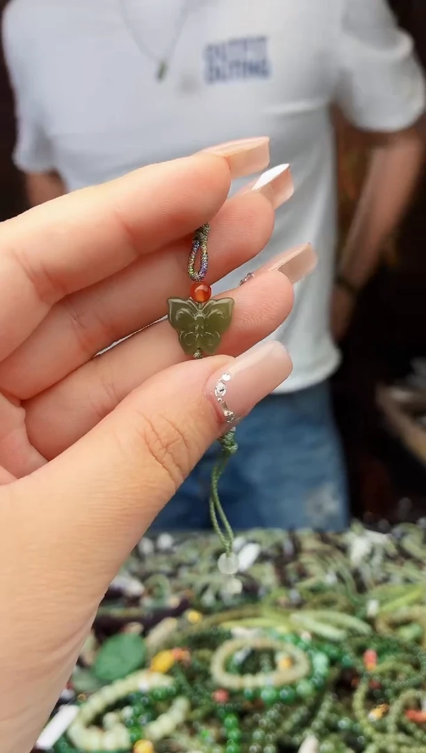 和田玉未镶嵌颈饰拍一发一