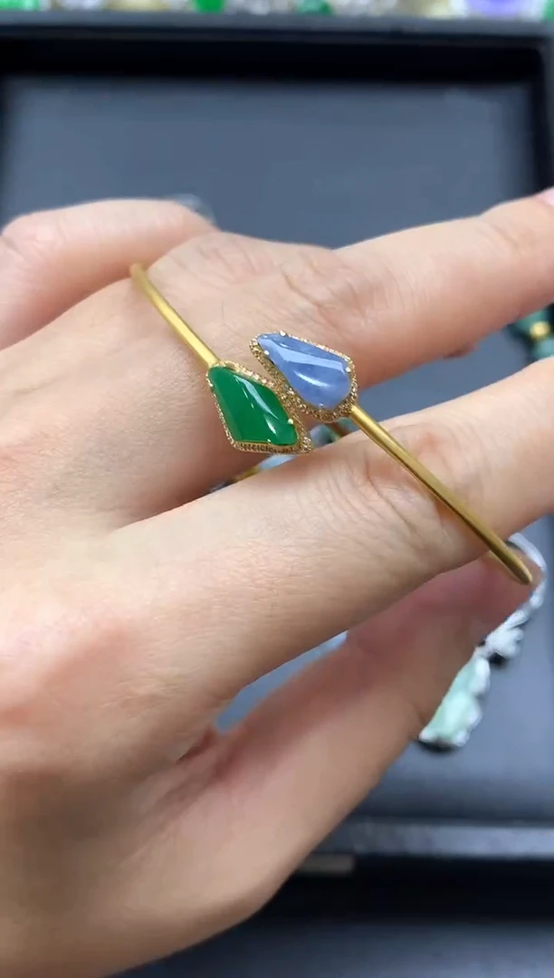 18K金镶嵌手镯翡翠518-中国好珍宝