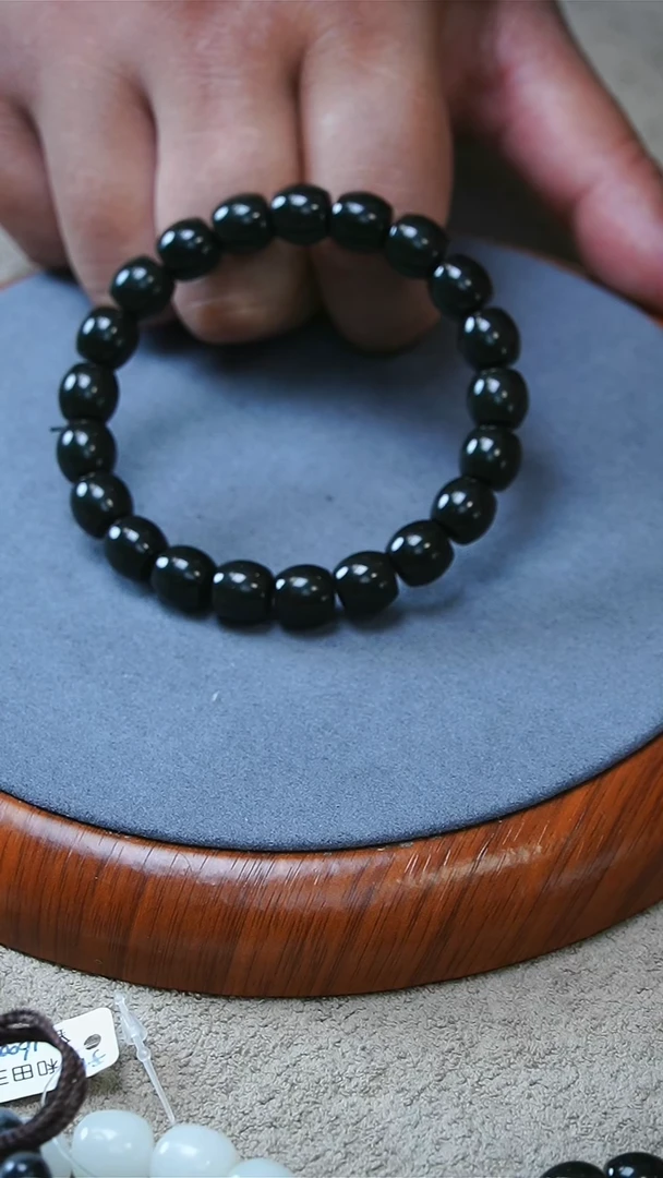 手链未镶嵌和田玉黑青 籽 卡10 直切