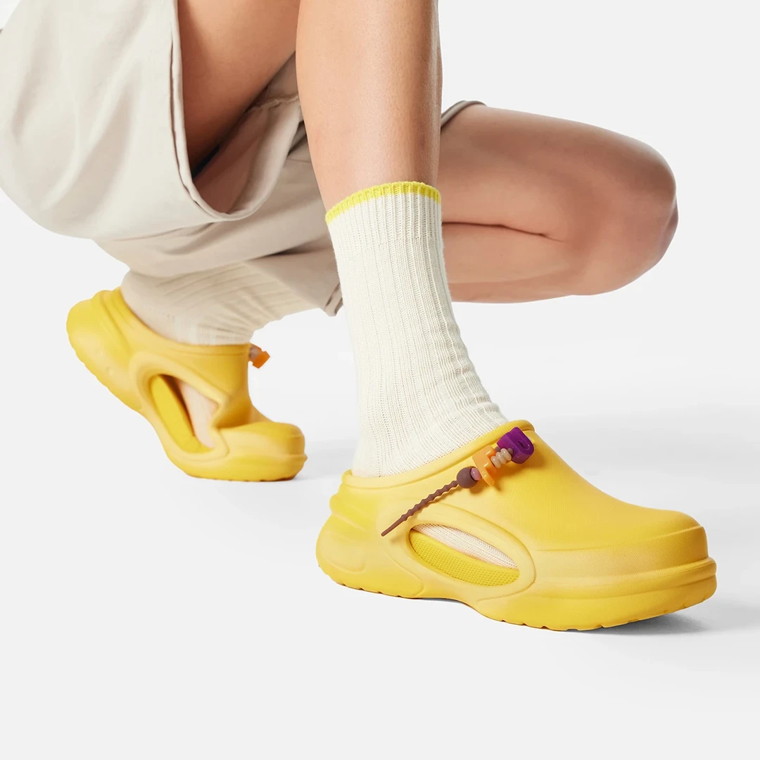 李宁 x 英雄联盟泳池派对联名系列洞洞鞋男女同款潮流拖鞋AGAV001