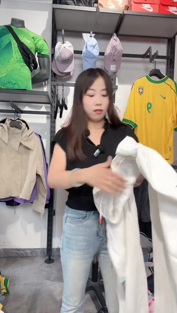 1190 编码 瑕疵款直播间过款为准 尺码