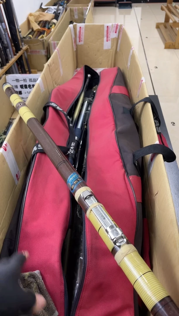 谷*孤品微瑕，以直播间介绍为准，加10元发顺丰。