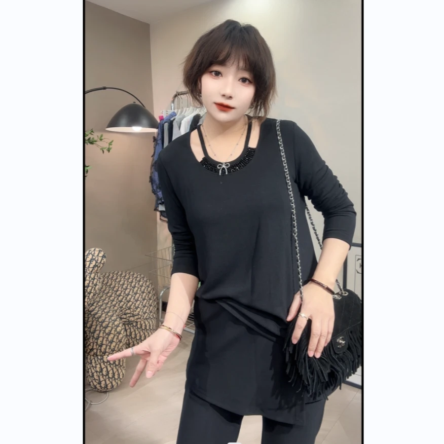 早春时尚钉珠长袖上衣