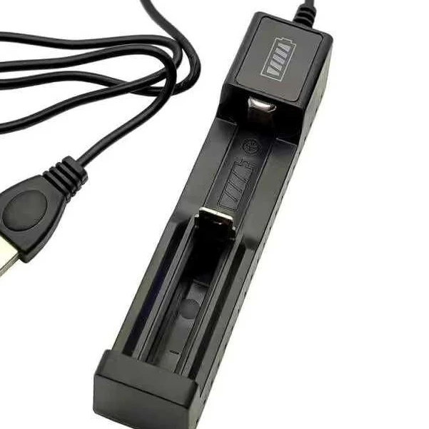 18650锂电池大容量强光手电筒头灯唱戏机小风扇电池充电器