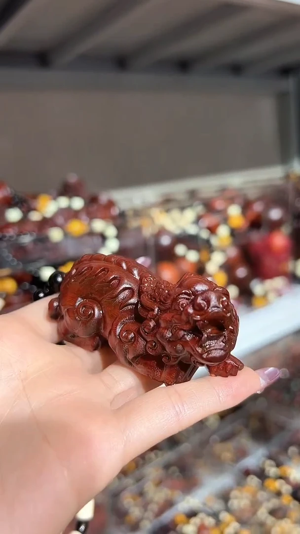 【闪购商品】贡木紫檀木霸王貔貅手把件赠送手把绳