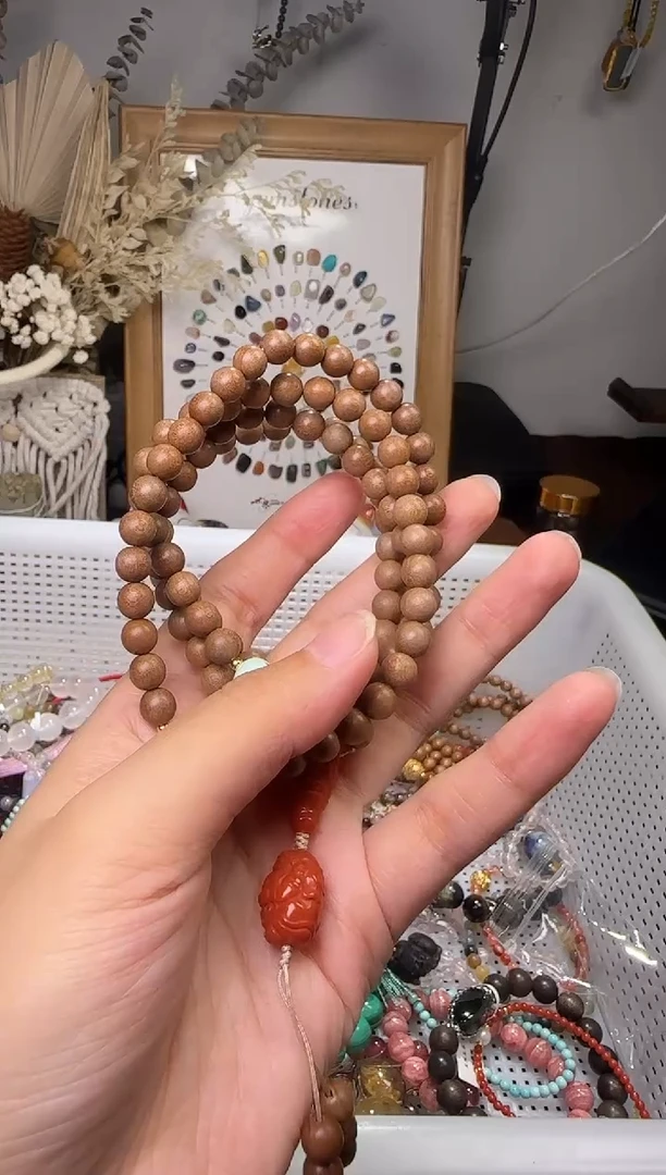 未镶嵌颈饰水晶这****乎【需拍4单 少拍不发货】