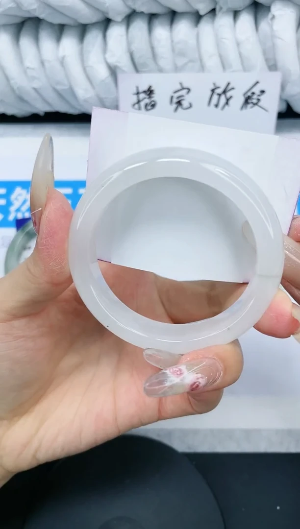 【闪购商品】石英质玉手镯未镶嵌多样性发货-55-52/3