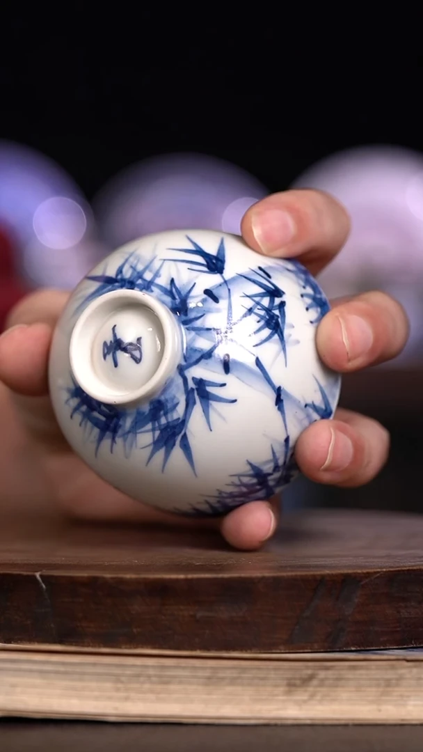 微瑕福利 现代瓷 鸡心杯