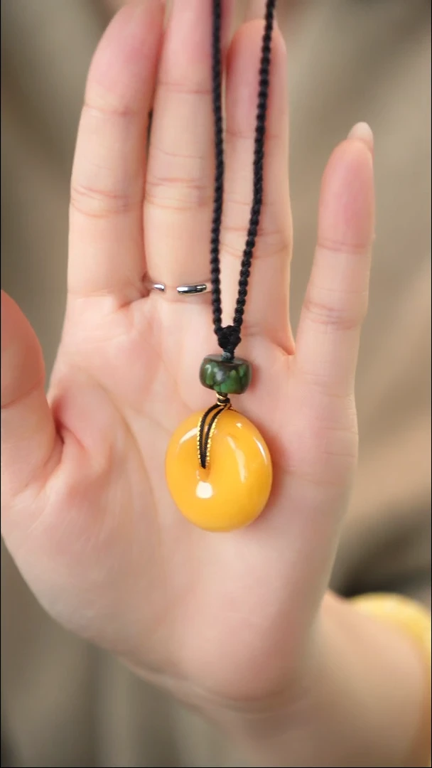 蜜蜡吊坠(赠链)未镶嵌30*12