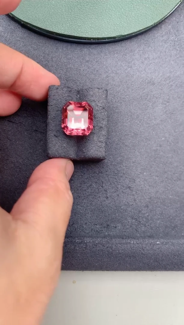 裸石未镶嵌碧玺11.8ct粉碧玺