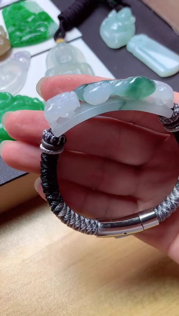 翡翠未镶嵌颈饰天然翡翠