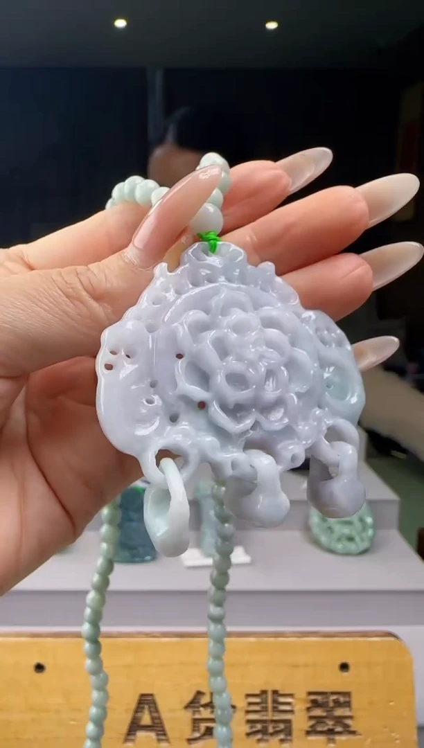 翡翠未镶嵌颈饰YJ@@WS1WX38026