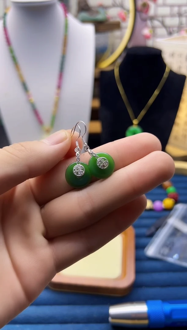 【闪购商品】和田玉耳饰银S925镶嵌E260