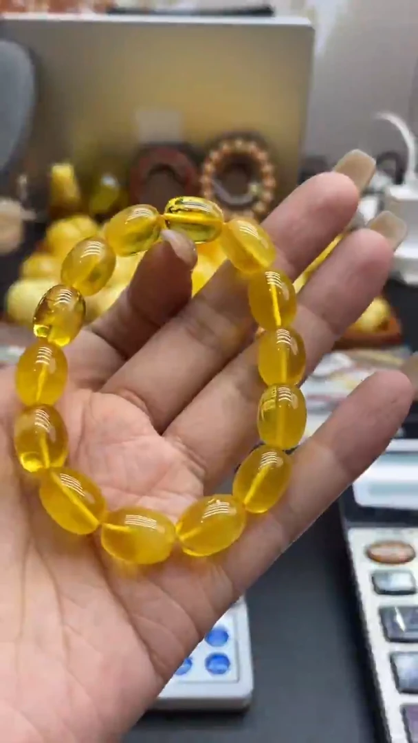 琥珀未镶嵌珠宝奇石2680