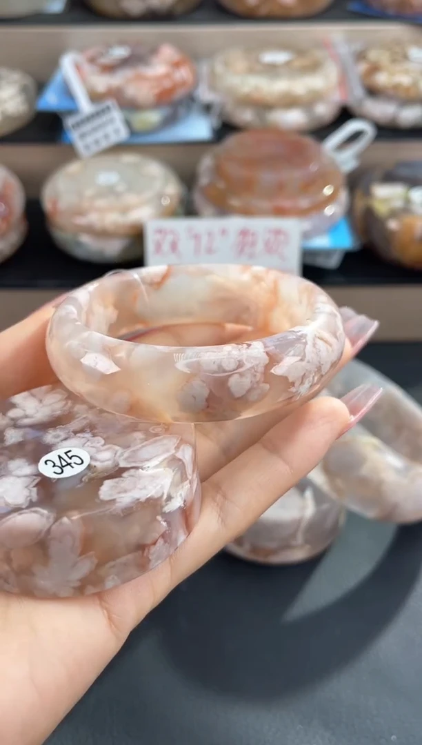 未镶嵌手镯石英质玉55