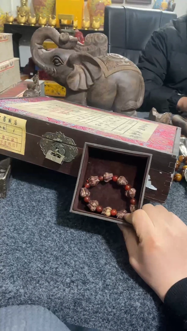 【闪购商品】滴血莲花菩提手串滴血莲花菩提